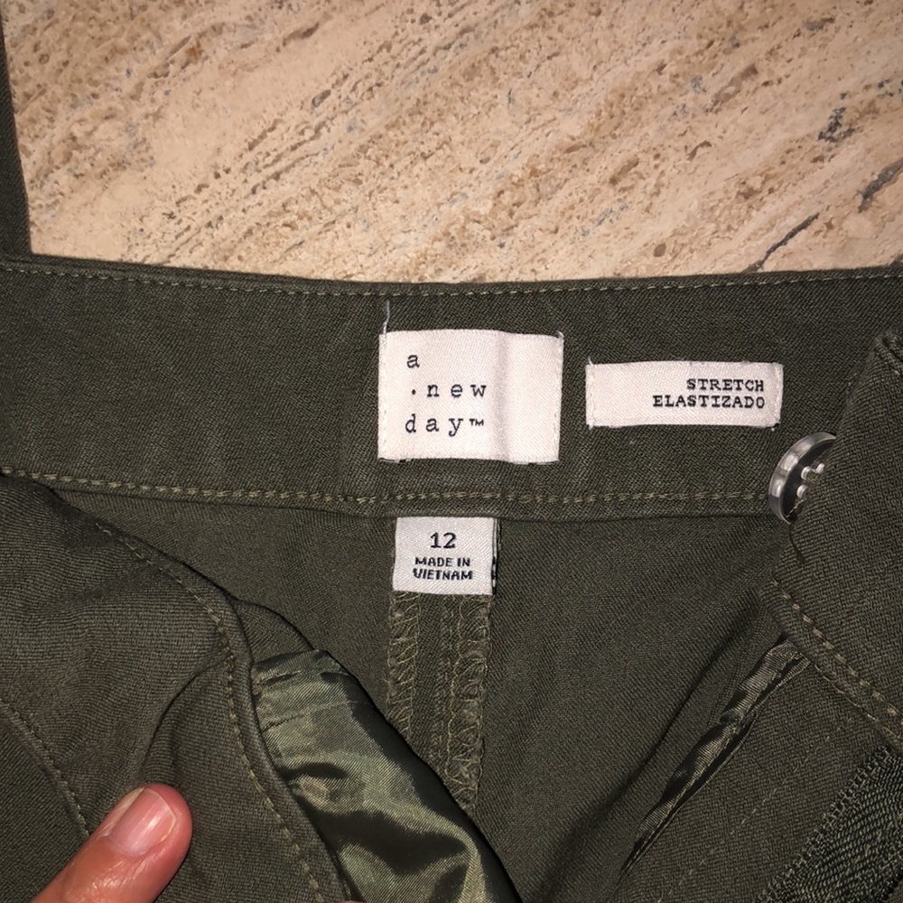 Pants - Picture 2 of 4